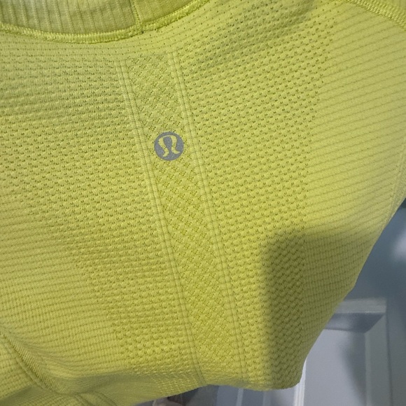 Lululemon Athletica Yellow Short Sleeve Tee - Picture 4 of 5